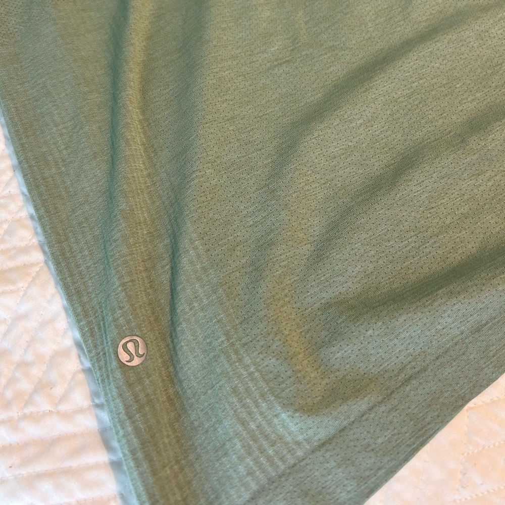 Metal Vent Tech Short Sleeve Shirt 2.0 in Laurel Green/Artic Green
